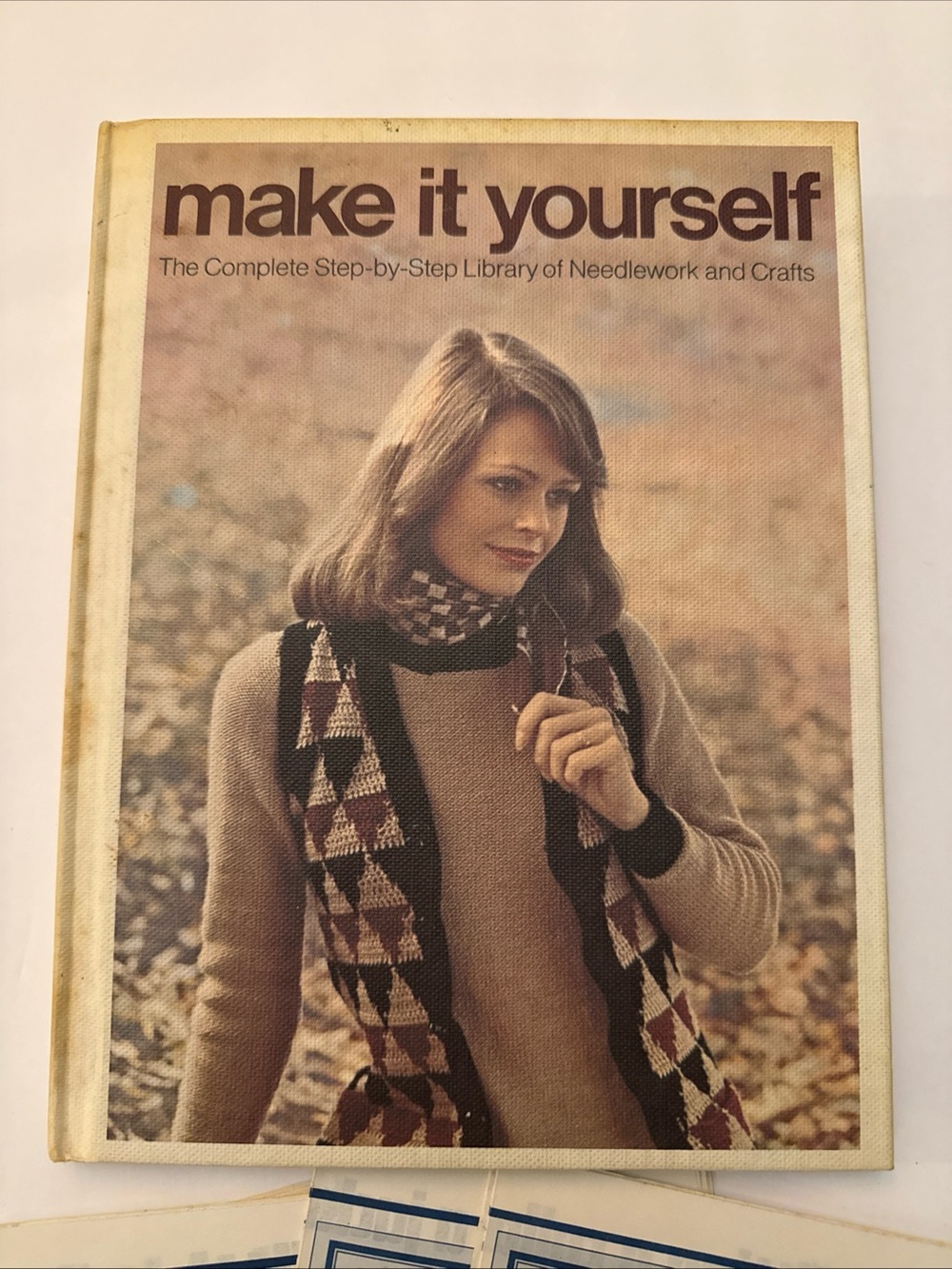 Make It Yourself Needlepoint - Vintage Craft Book & Patterns - Picture 2 of 5